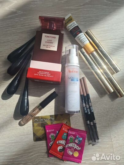 Vivienne sabo тушь, подводки, Avene, стикерсы