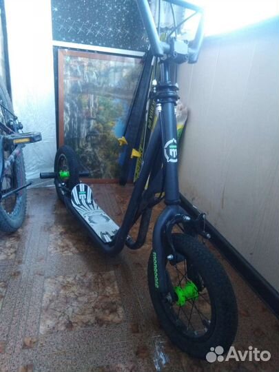 Трюковой самокат mongoose expo 12