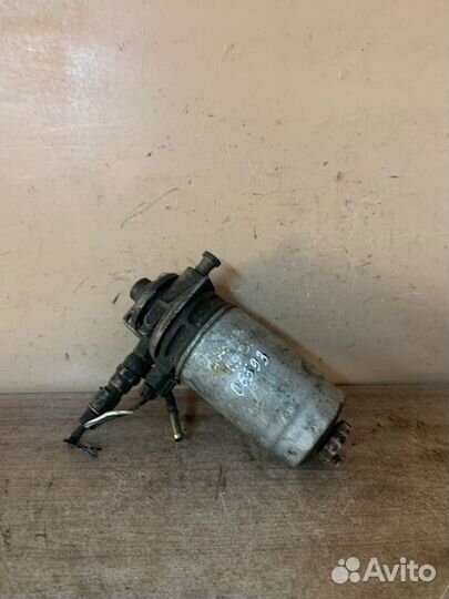 Кронштейн топливного фильтра Carisma (DA) 1,9 TDi)