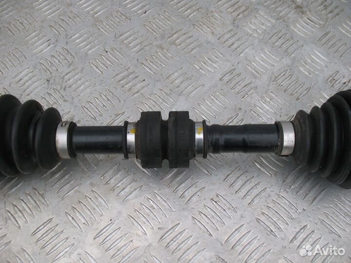 Полуось передняя левая Nissan Teana 2.5