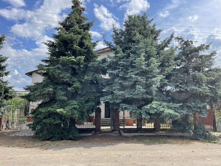 Дом 168 м² на участке 11 сот.