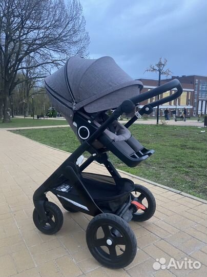 Коляска Stokke Trailz V6 серая