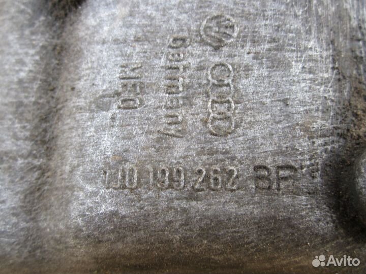 Опора двигателя правая Skoda Octavia tour 1998