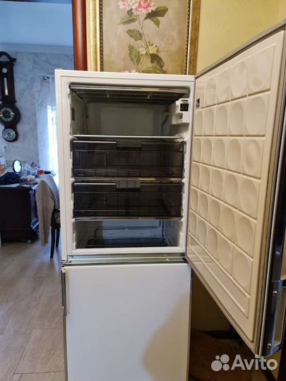Морозильная камера Electrolux