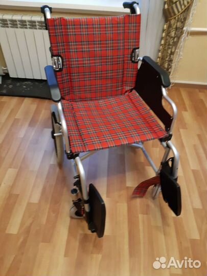 Инвалидная коляска складная бу