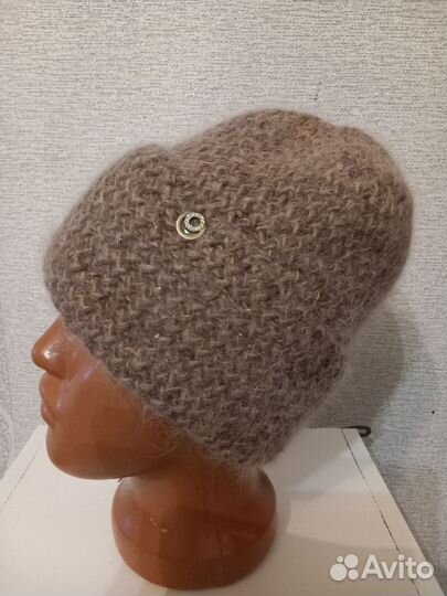 Шапка женская вязаная объемная