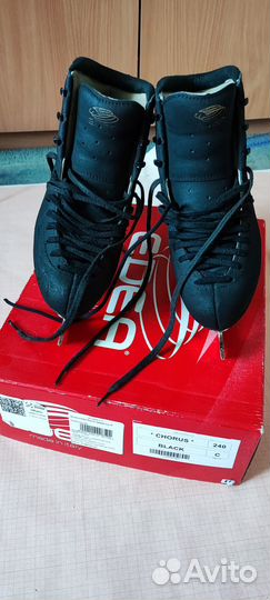 Фигурные коньки edea chorus 240