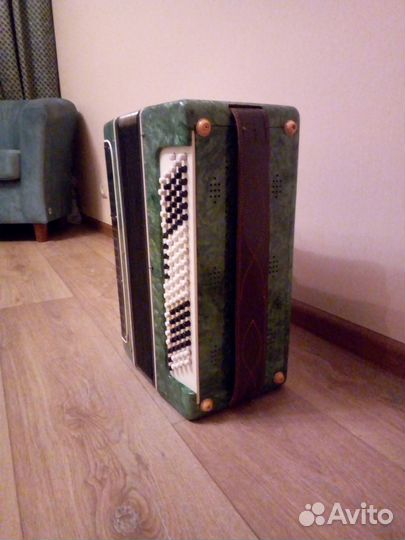 Баян кировский Мелодия с двумя регистрами