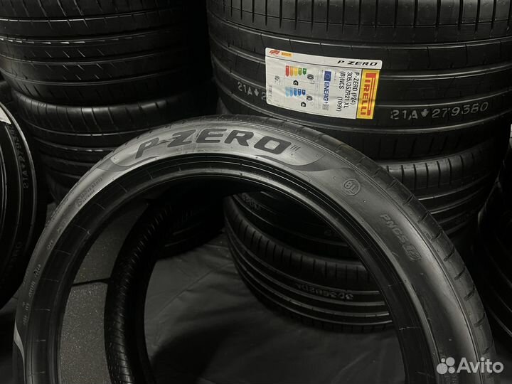 Pirelli P Zero PZ4 265/40 R21 и 305/35 R21 105Y