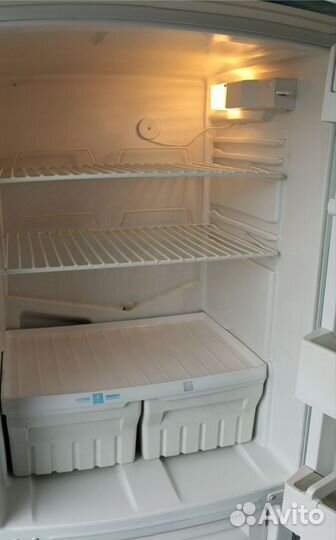 Холодильник Stinol