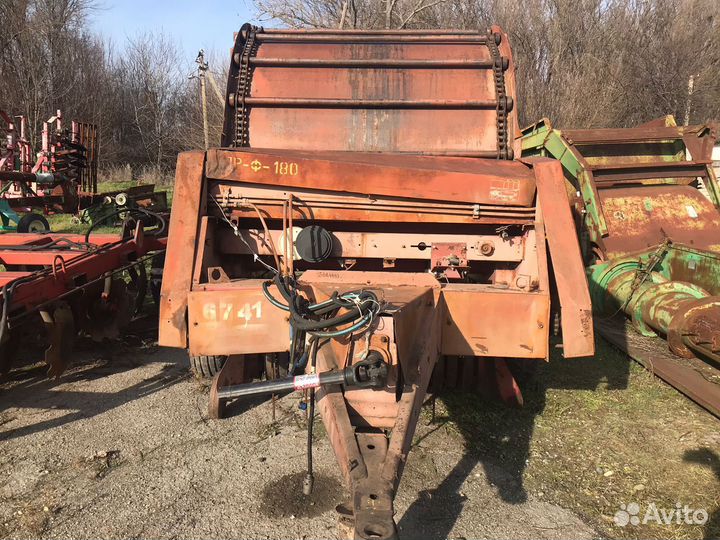Пресс-подборщик БобруйскСельмаш ПРФ-180, 2006