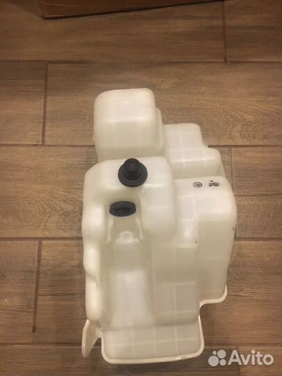 Бачок омывателя toyota 85315-20390