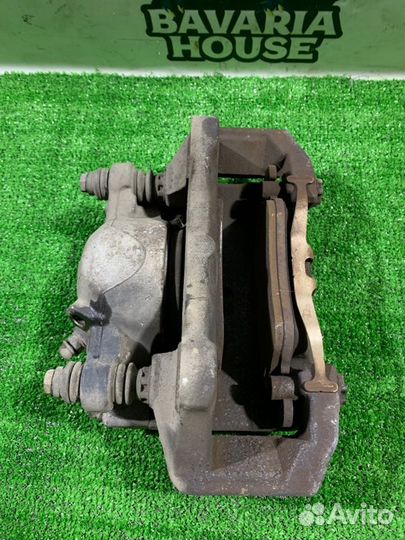 Суппорт передний правый Audi A6 C7 CHV 2011