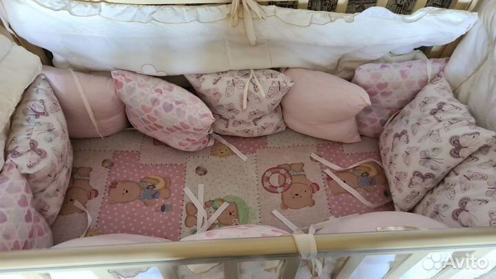 Кроватка с комодом