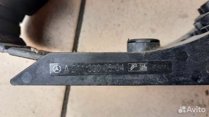 Педаль газа mercedes w211