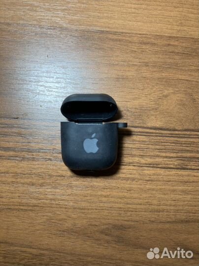 Чехол на AirPods