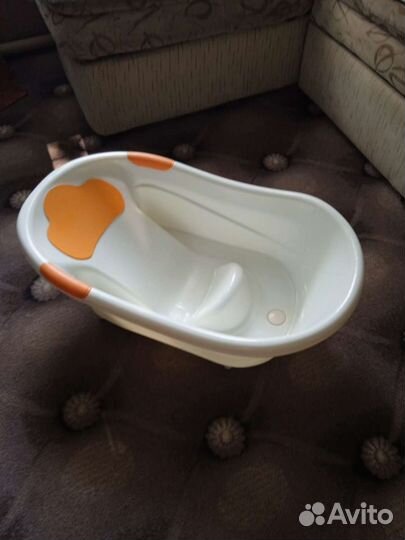 Ванночка для купания с горкой