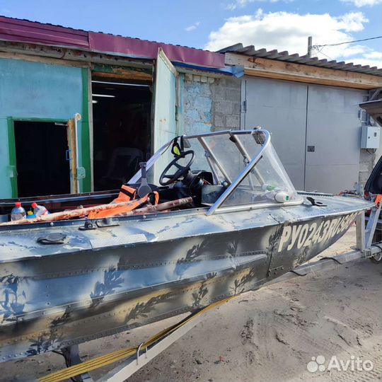 Продам лодку с мотором торг никто не отменял