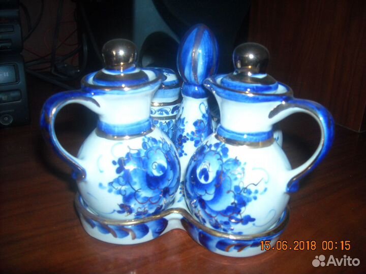 Гжель Набор для специй 7 пред., роспись золотом