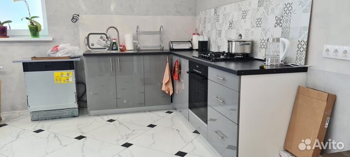Кухонный гарнитур бу в хорошем состоянии