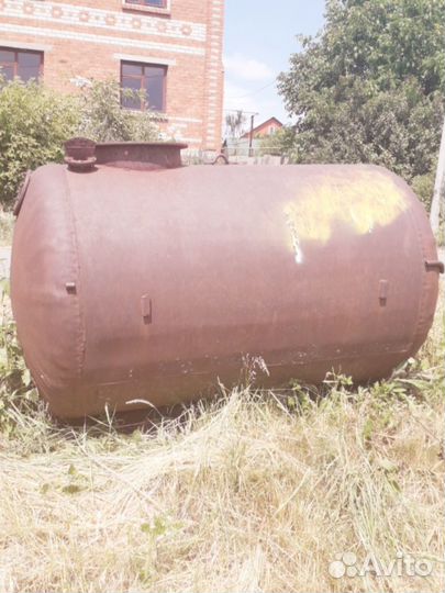 Бочка металлическая бу 2000л