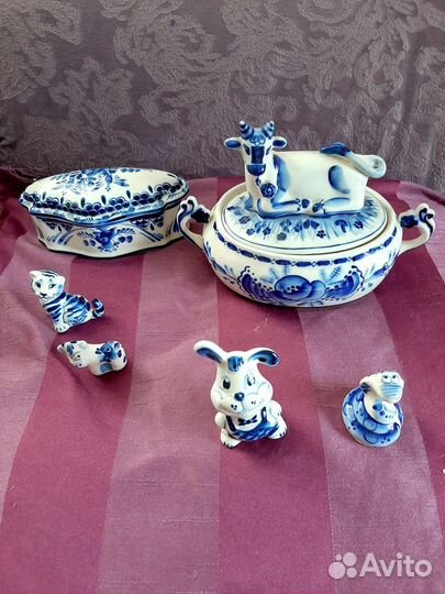 Гжель - сахарница, шкатулка, фигурки, подсвечник