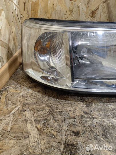 Фара Правая Фольксваген Транспортер Т5