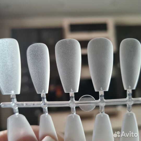 Типсы для наращивания ногтей и др