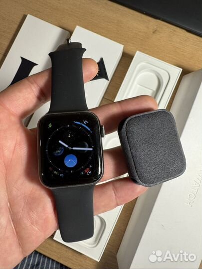 Apple watch s5 44мм