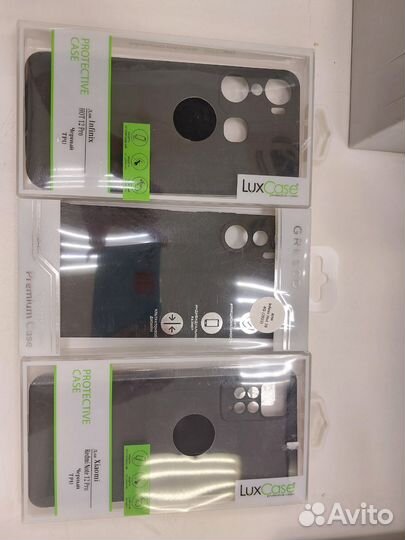 Чехлы на телефон