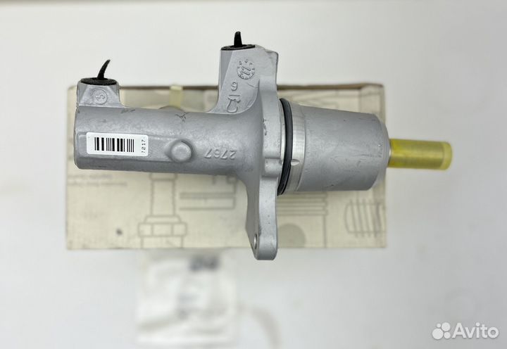 Тормозной цилиндр главный Мерседес Спринтер