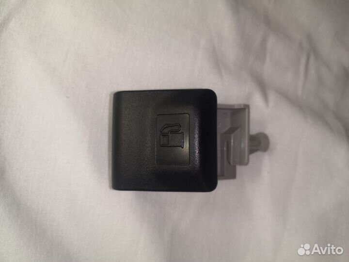 Ручка открывания лючка бензобака Toyota Rav4 XA50