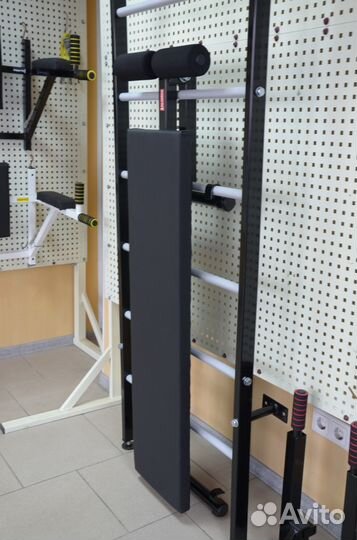 Скамья для пресса на шведскую стенку с валиками