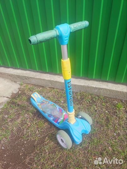 Самокат детский трехколесный