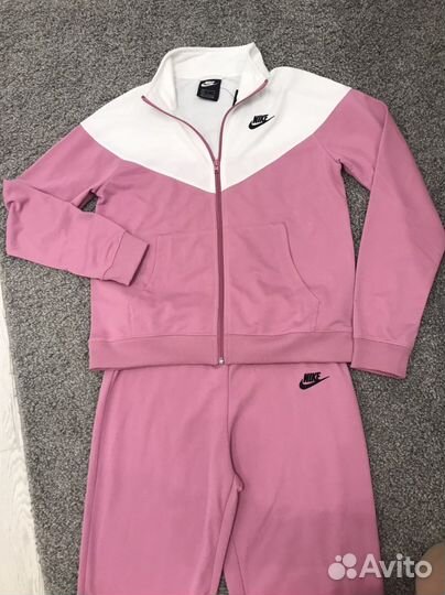 Костюм спортивный Nike