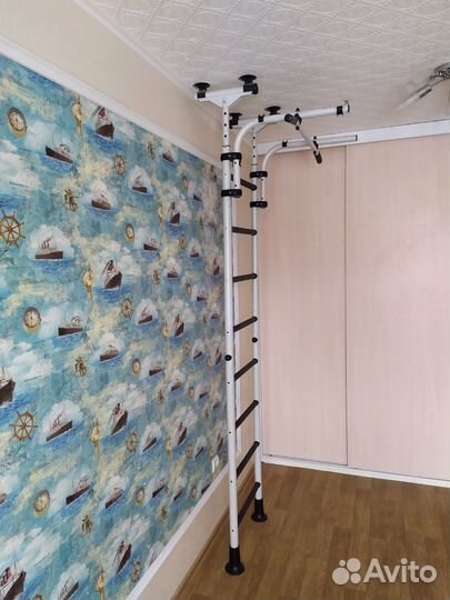 Шведская стенка с турником бу