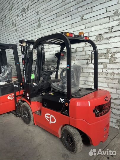 Вилочный погрузчик EP Equipment CPCD15, 2023
