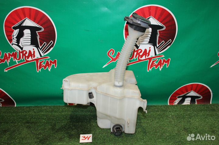 Бачок омывателя передний Lexus Gs430 UZS190 3uzfe