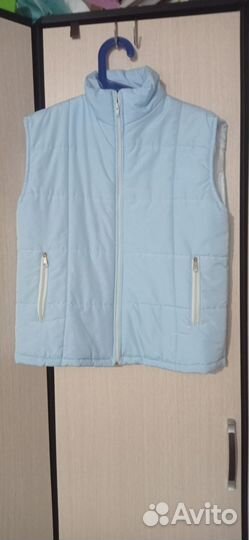 Женская верхняя одежда бу 48 размер. Осень, весна