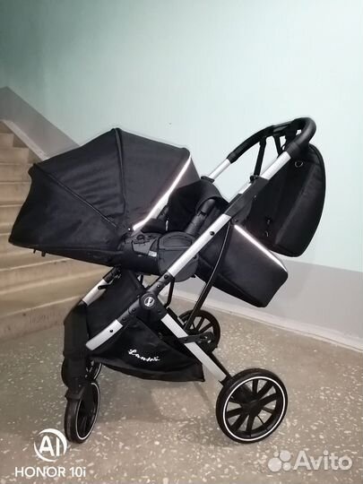 Коляска прогулочная с реверсивным блоком