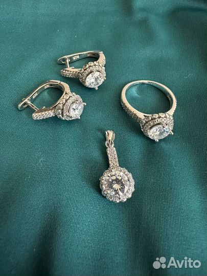 Серебряный комплект