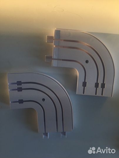 Уголок для карниза