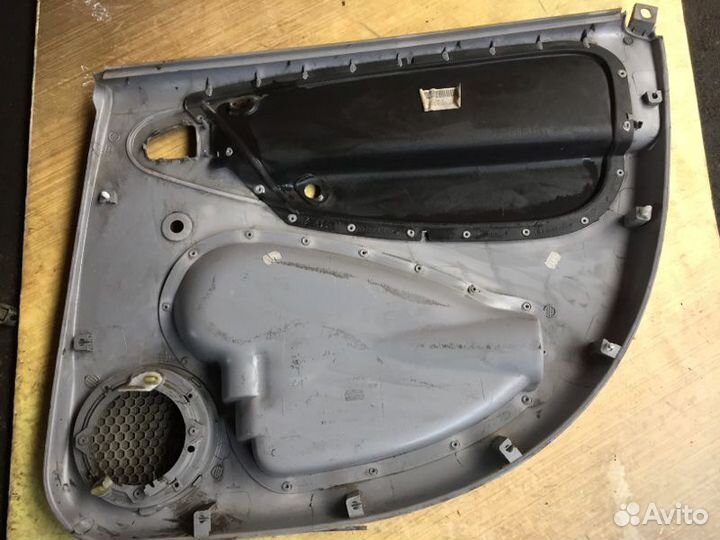 Обшивка двери задняя левая Citroen Xsara Picasso