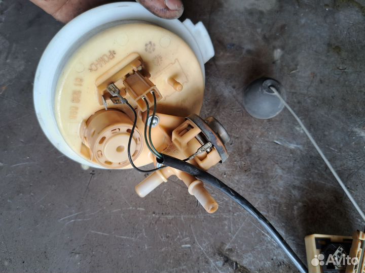 Фильтр топливный в сборе Porsche Cayenne 955