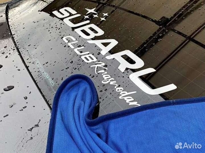 Наклейки на заднее лобовое стекло автомобиля