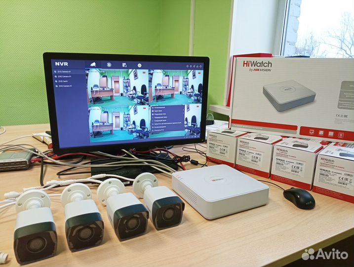 Комплект HiWatch 4 IP камер 4Мп + ресивер (noHDD)