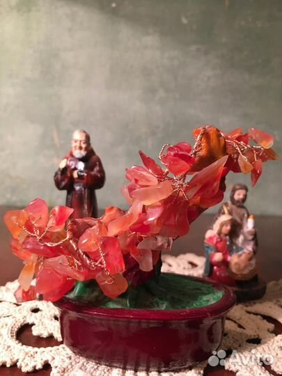 Фигурка Монах San Pio из Пьетрельчины и Вертеп