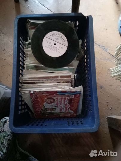 Виниловые пластинки,разные миньоны