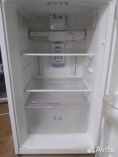 Холодильник No frost Whirpool