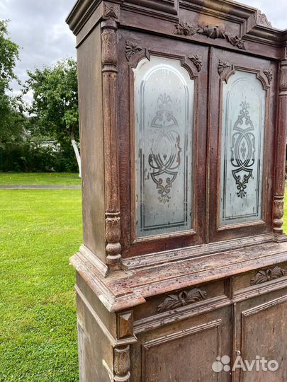 Сервант старинный